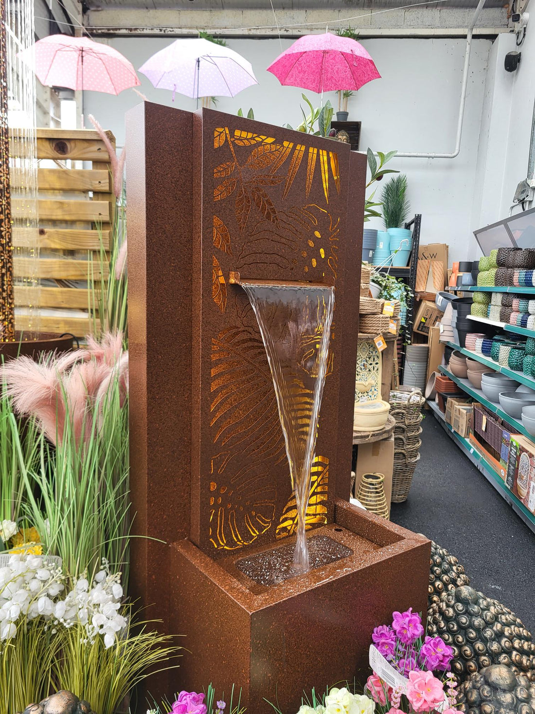 LED Leaf Water Feature