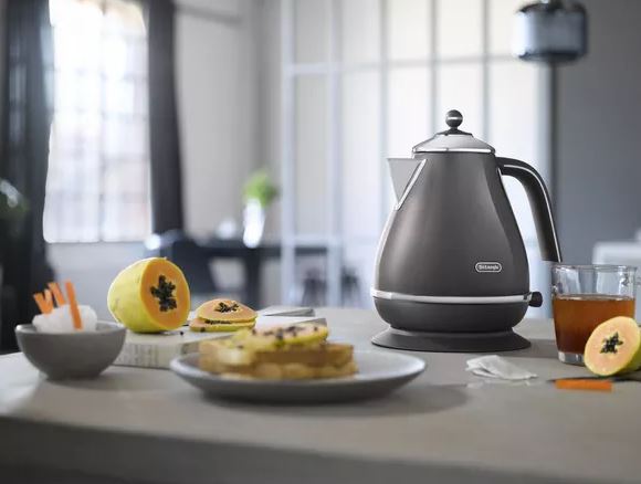 Delonghi Metalics 1.7L 3KW Kettle Grey