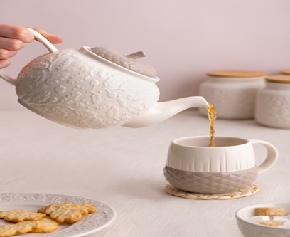 Price & Kensington Acorn 6 Cup Teapot