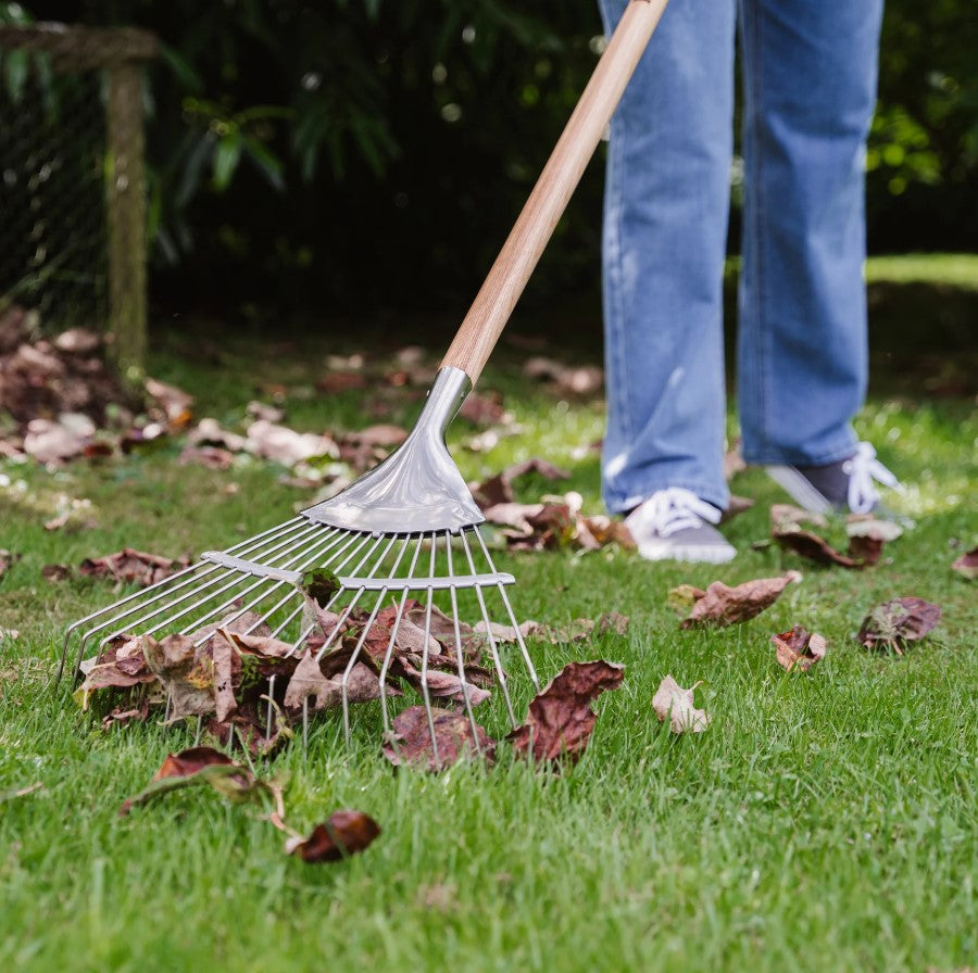 Kent & Stowe Garden Life Lawn Rake