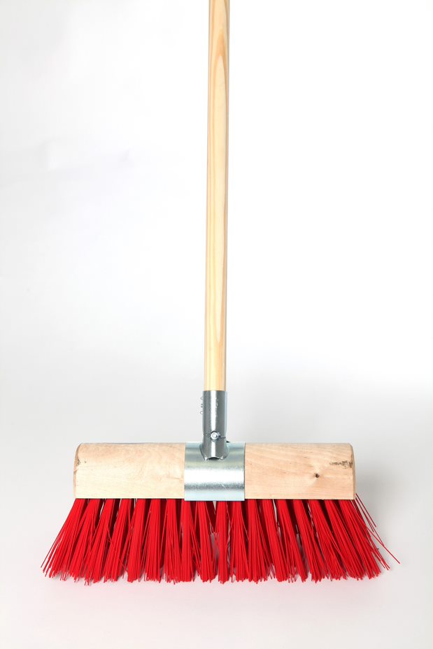 Yard Brush 14"