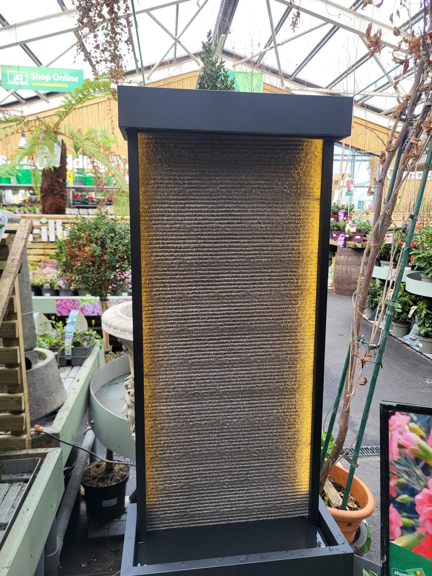 LED Rippled Water Feature