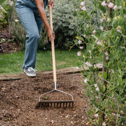 Kent &amp; Stowe Garden Life Soil Rake