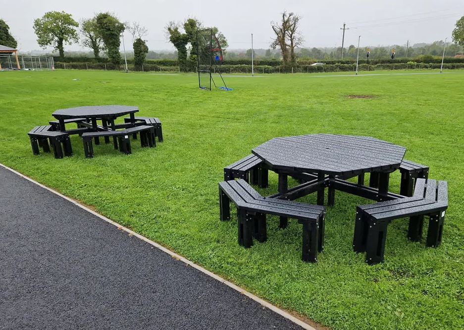 Corrib Hex 6-Seater Bench with Table