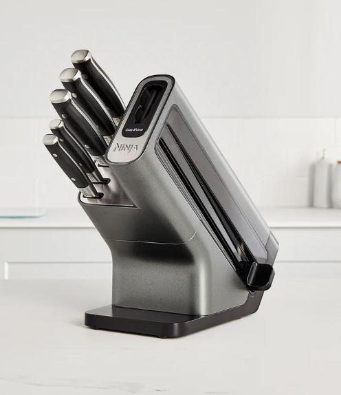 Ninja Foodi StaySharp Knife Block with Integrated Sharpener – 5-Piece Set