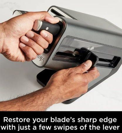 Ninja Foodi StaySharp Knife Block with Integrated Sharpener – 5-Piece Set