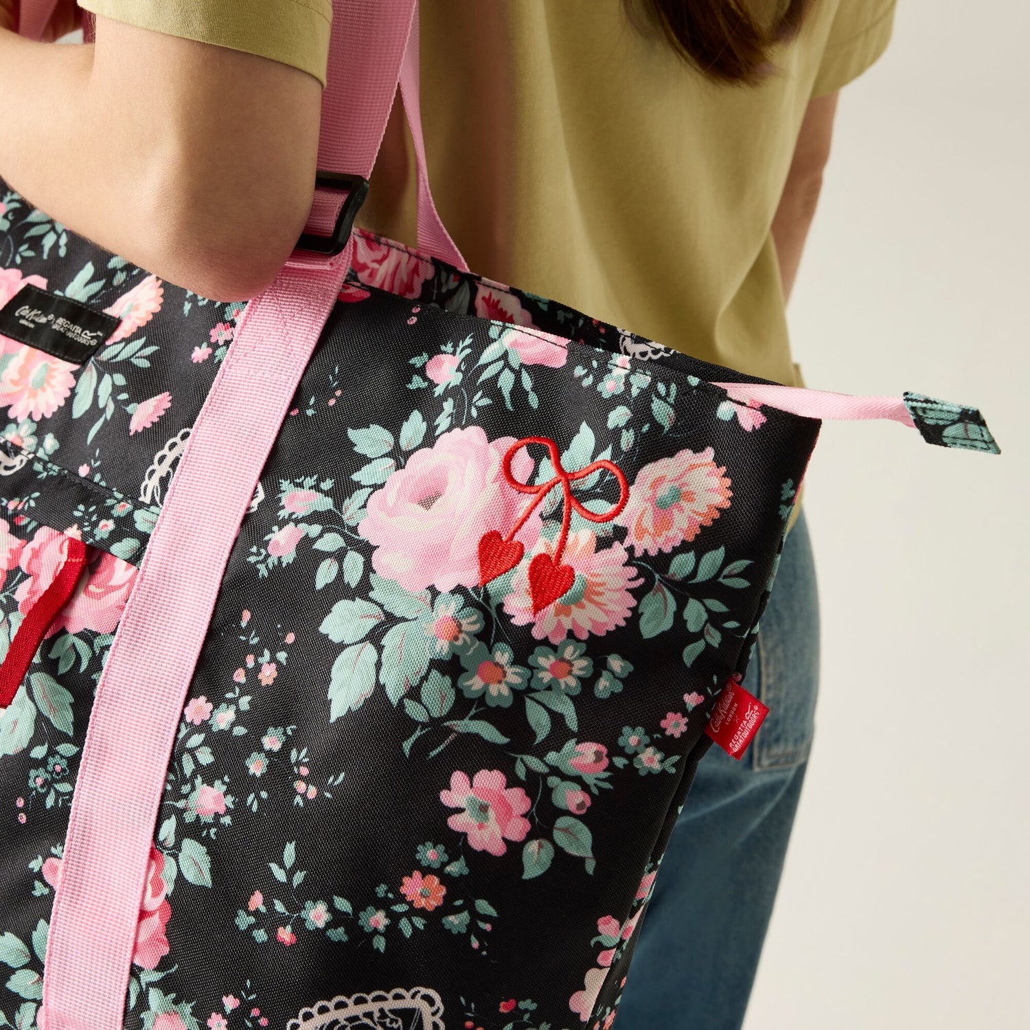 Regatta X Cath Kidston Tote - Black Hackney Rose