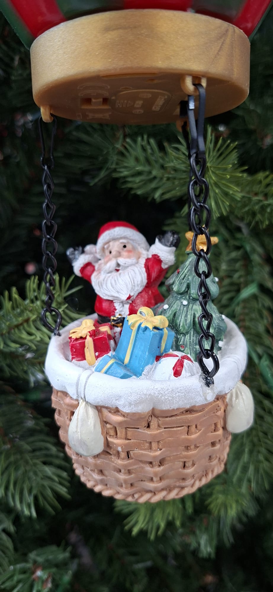 Hanging Hot Air Balloon with Parcels - 59cm