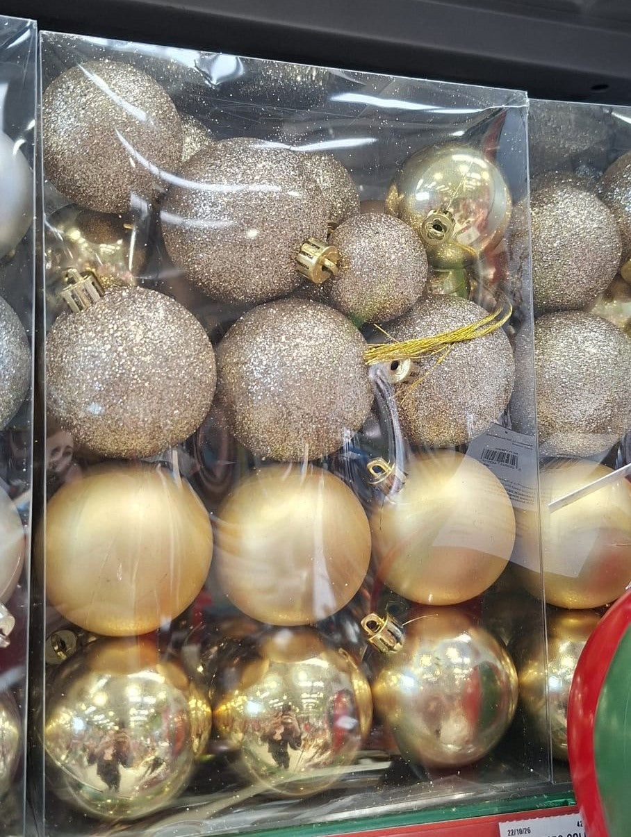 30 Piece Gold Mixed Shatterproof Bauble Pack - 60mm