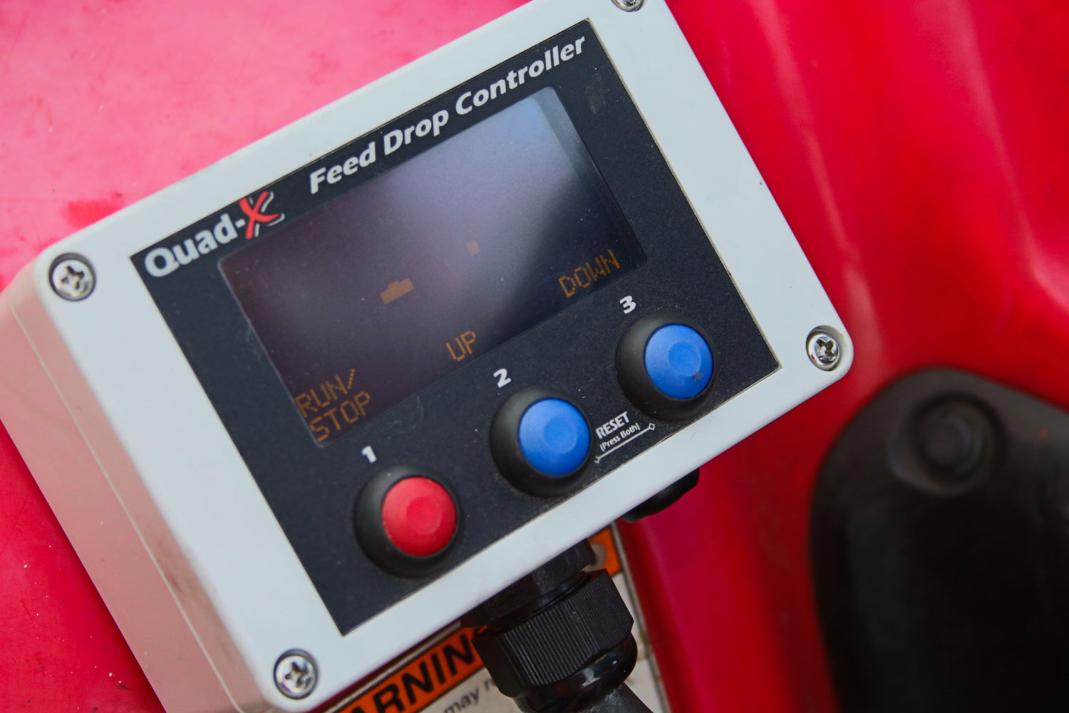 Quad-X Auto Drop Feeder Controller &amp; Nudge - 370L