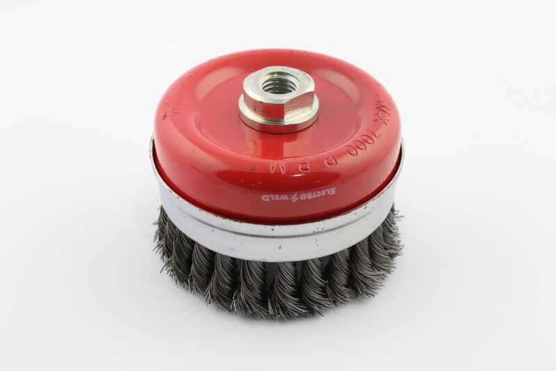 M2 Knotted Cup Wire Brush