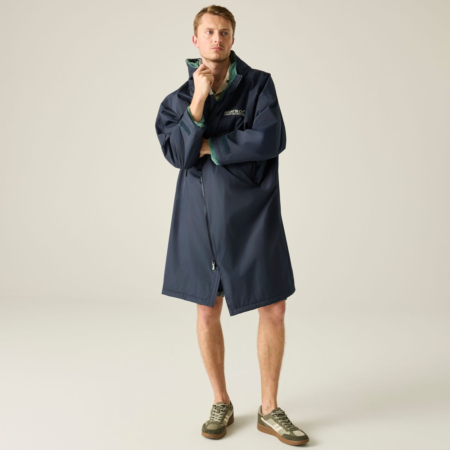 Regatta Adult Waterproof Robe - Navy &amp; Ivy Moss