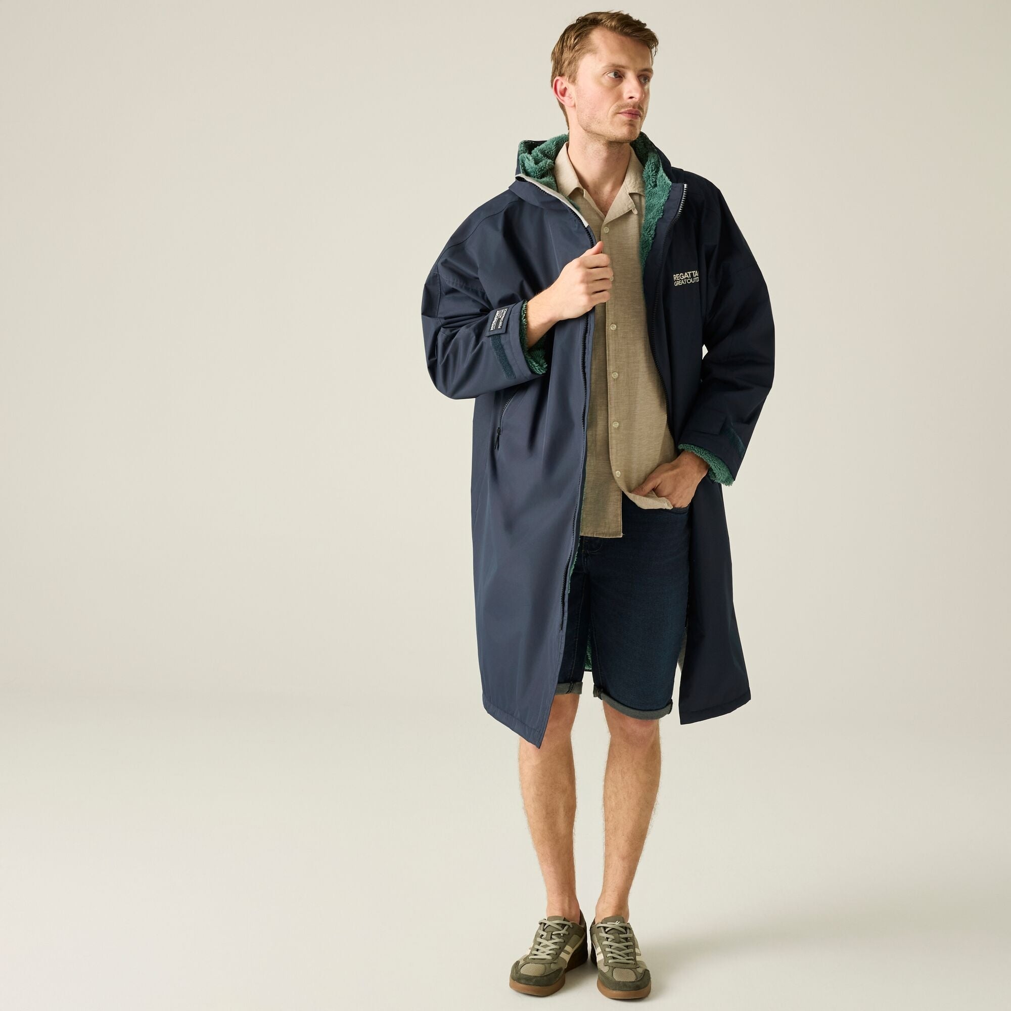 Regatta Adult Waterproof Robe - Navy &amp; Ivy Moss