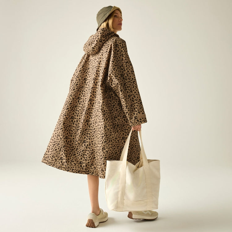 Regatta Adult Waterproof Robe - Abstract Leopard Spot