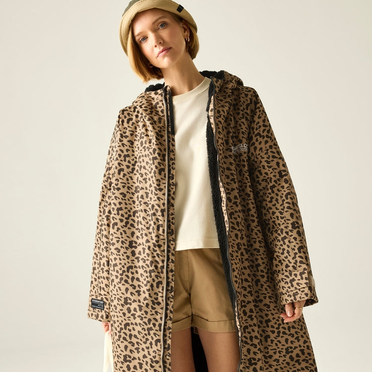 Regatta Adult Waterproof Robe - Abstract Leopard Spot