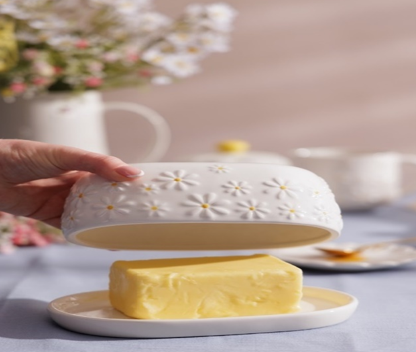 Price &amp; Kensington Daisy Butter Dish