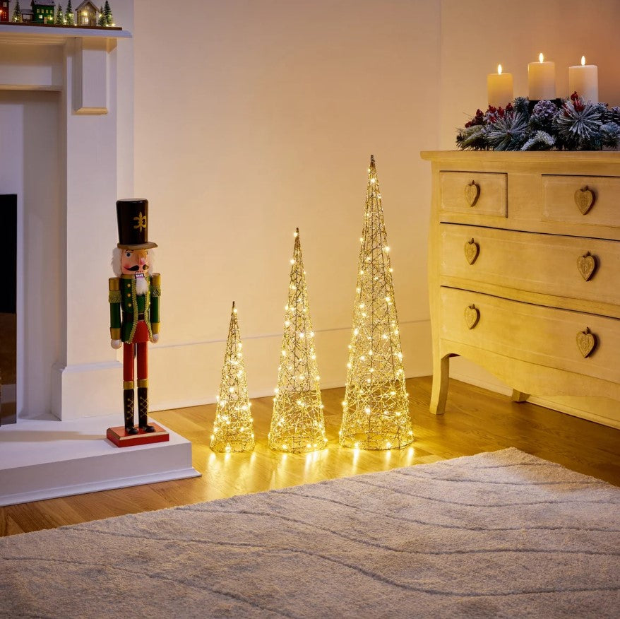Set of 3 Golden Elegance Twist Cones