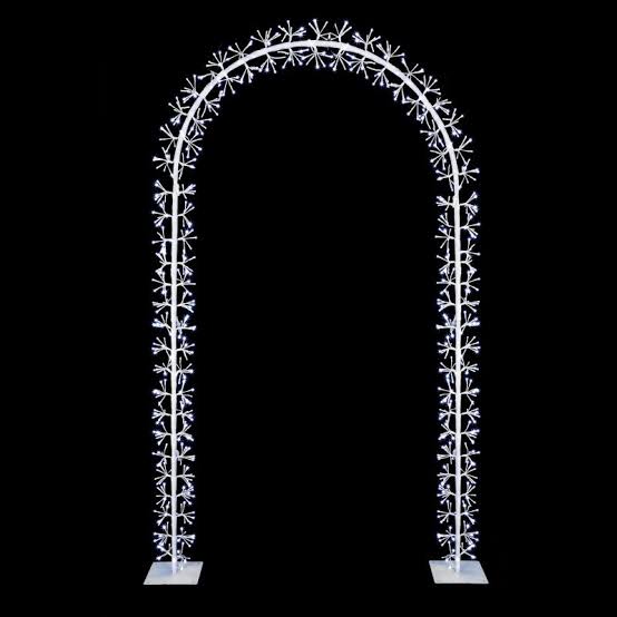 White Starburst Arch 896 White LED - 2.4 X 1.4m
