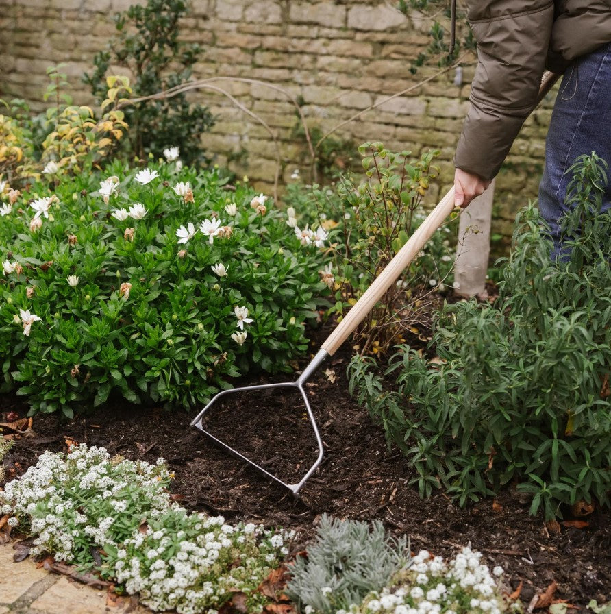 Kent &amp; Stowe Carbon Steel Long Handled Soil Rake